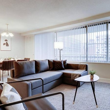 Elegant Apartment W Views At Crystal City 알링턴 외부 사진