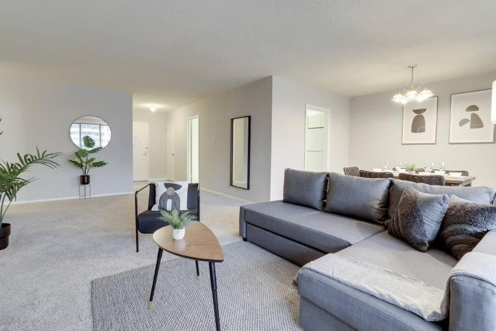 Elegant Apartment W Views At Crystal City 알링턴 외부 사진