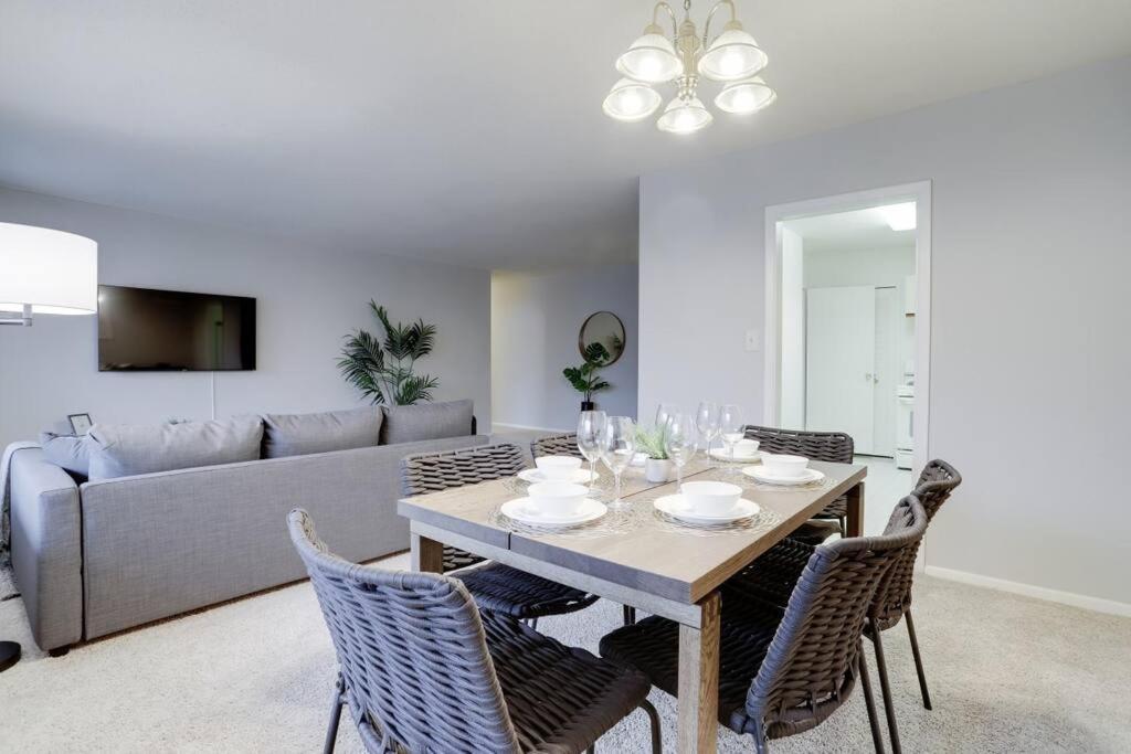Elegant Apartment W Views At Crystal City 알링턴 외부 사진